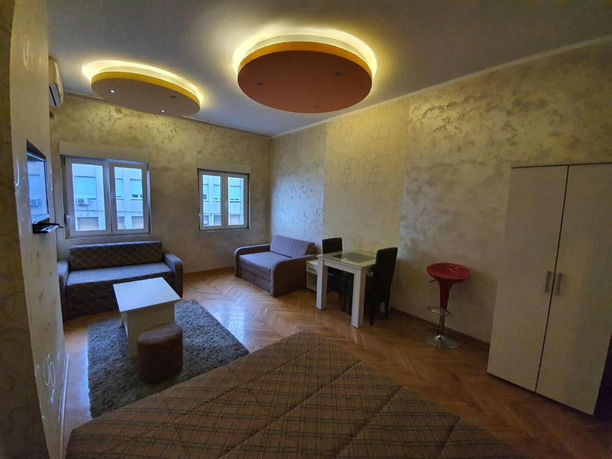 Stay In Apartments Белград Екстериор снимка