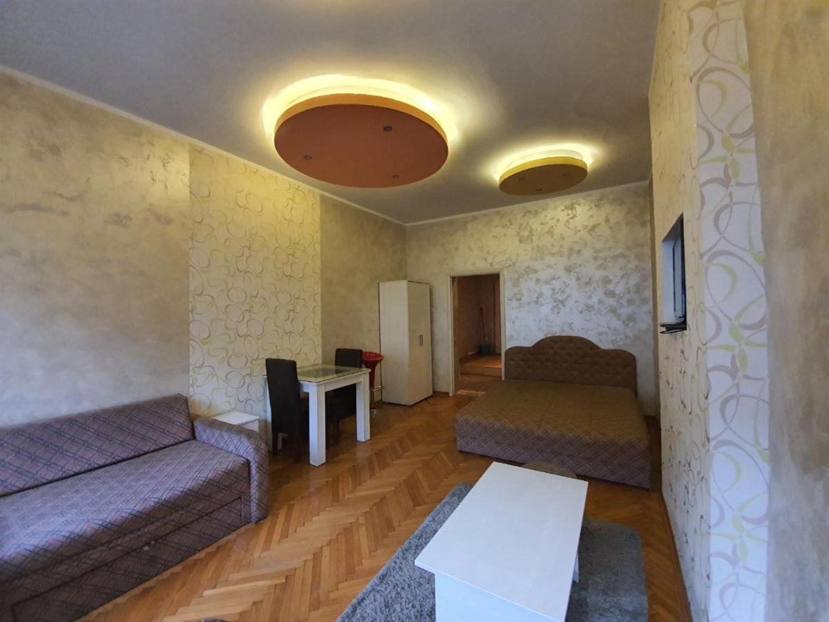 Stay In Apartments Белград Екстериор снимка