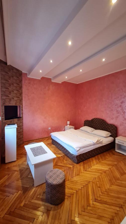Stay In Apartments Белград Екстериор снимка