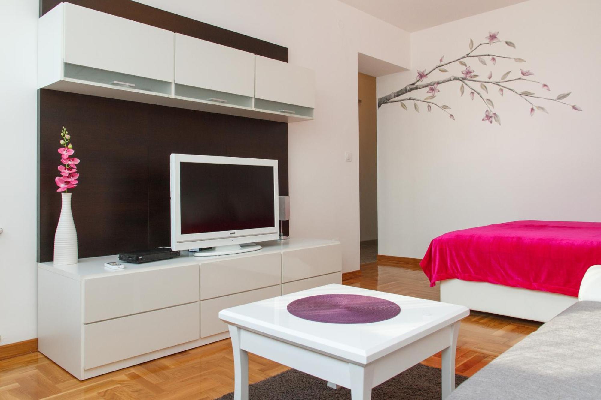 Stay In Apartments Белград Екстериор снимка