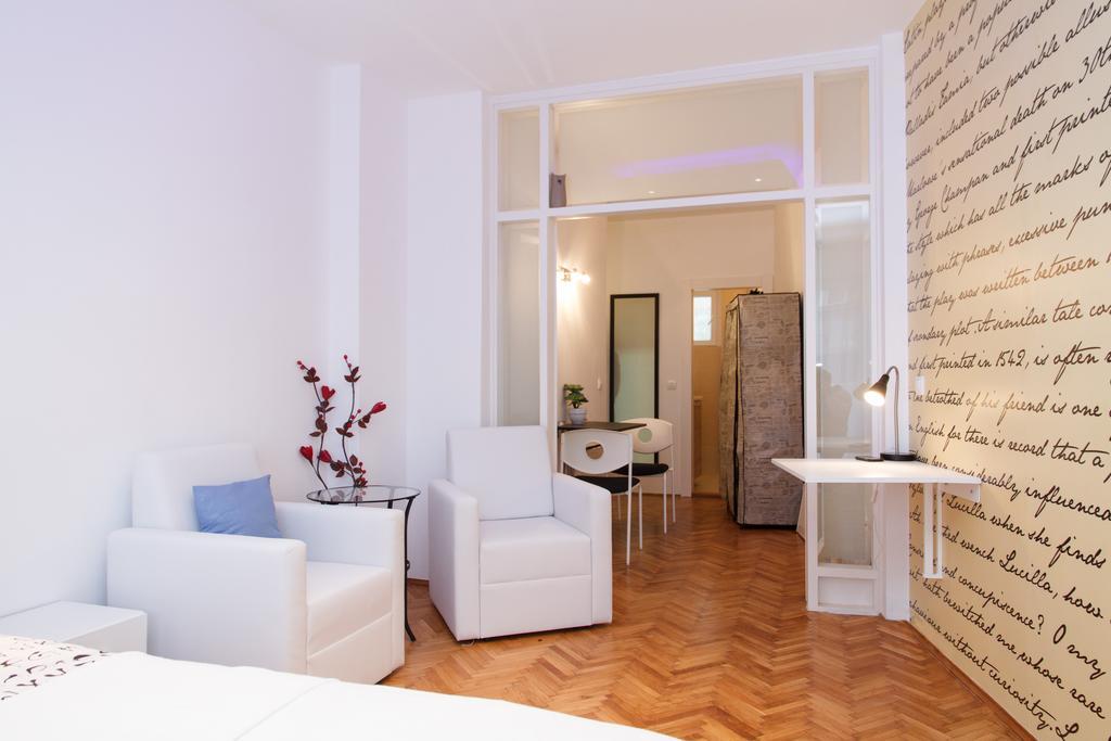 Stay In Apartments Белград Екстериор снимка