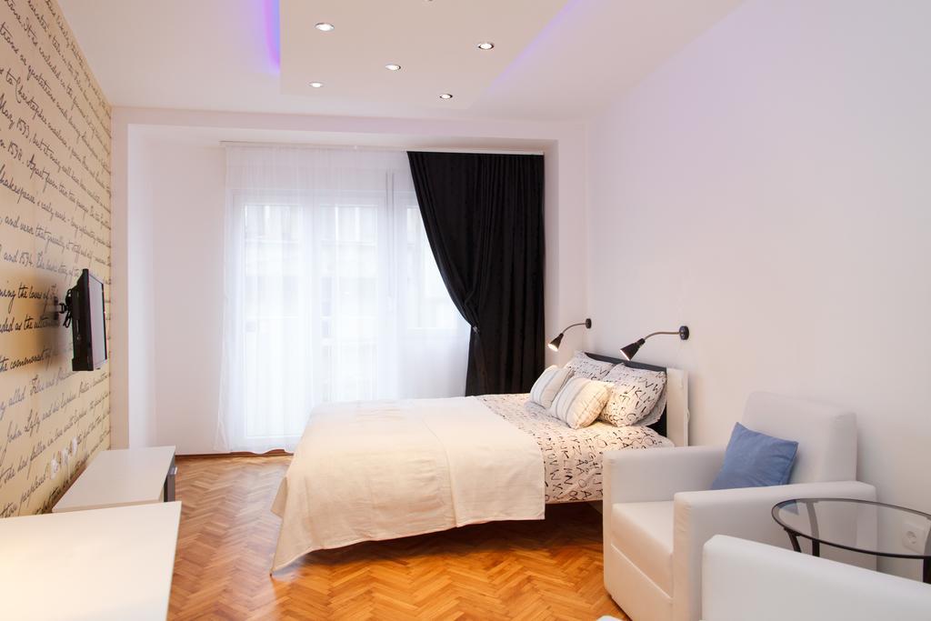 Stay In Apartments Белград Екстериор снимка