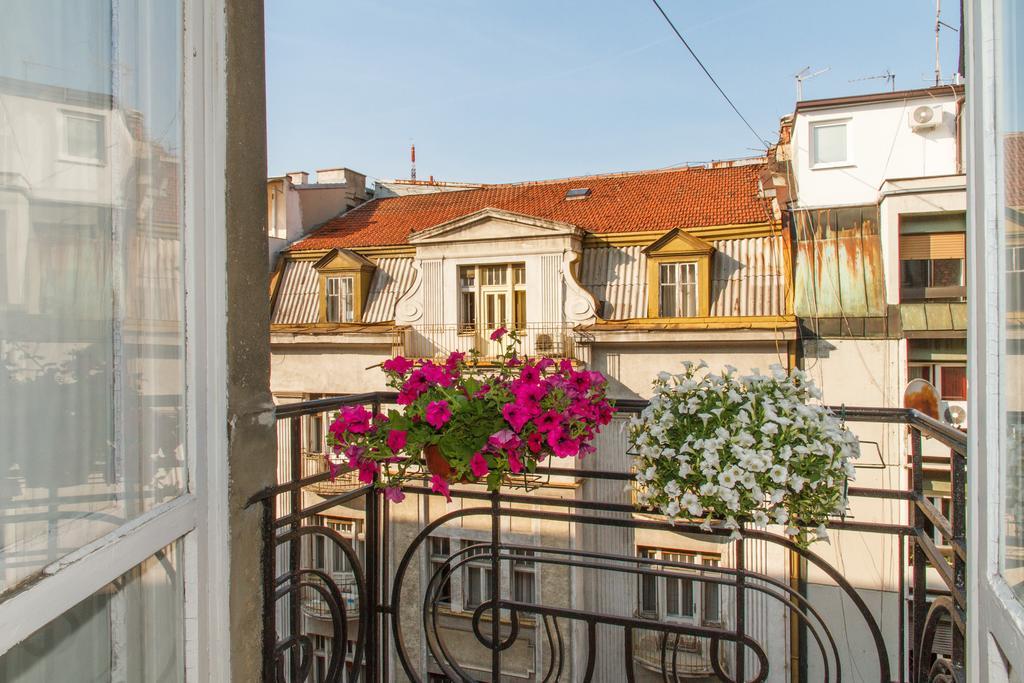 Stay In Apartments Белград Стая снимка